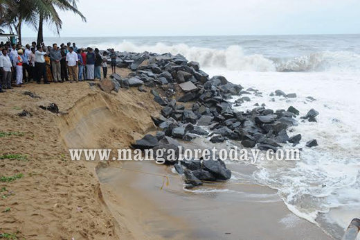 sea at Ullal . 4